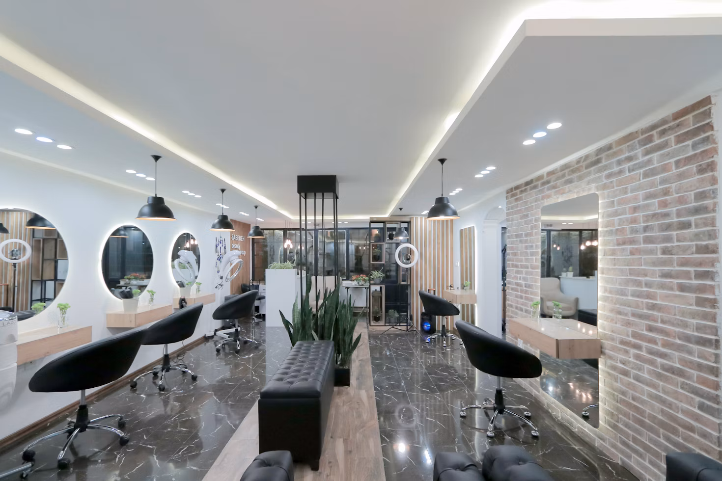 Intérieur de salon de coiffure